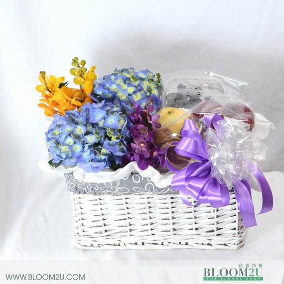 Luxury Fruit And Flower Basket