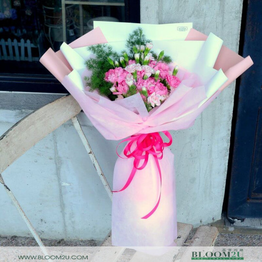 Luxury flower bouquet delivery