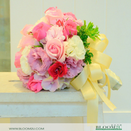 Bridal bouquet with eustoma flowers